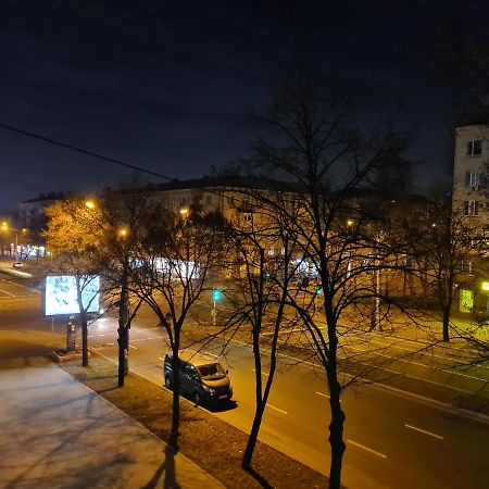 1-Room View Apartment Near Inturist On Sobornyi Avenue 143, By Grandhome Zaporizhia ภายนอก รูปภาพ