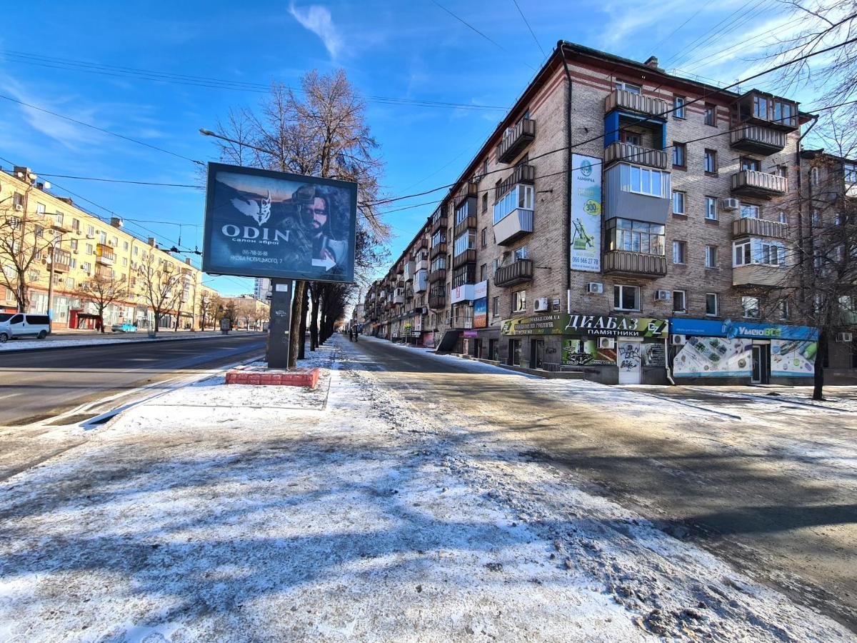 1-Room View Apartment Near Inturist On Sobornyi Avenue 143, By Grandhome Zaporizhia ภายนอก รูปภาพ